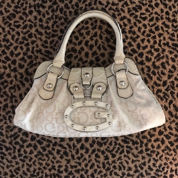 Guess Handbags - Like New Guess🌷Purse